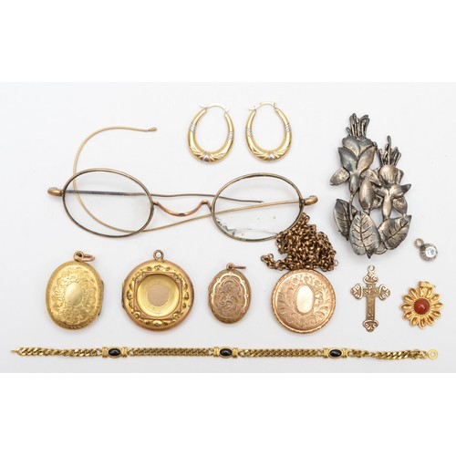 120 - A small group of mixed items to include a pair of silver and 9ct gold bonded hoop earrings 1.1g, and... 