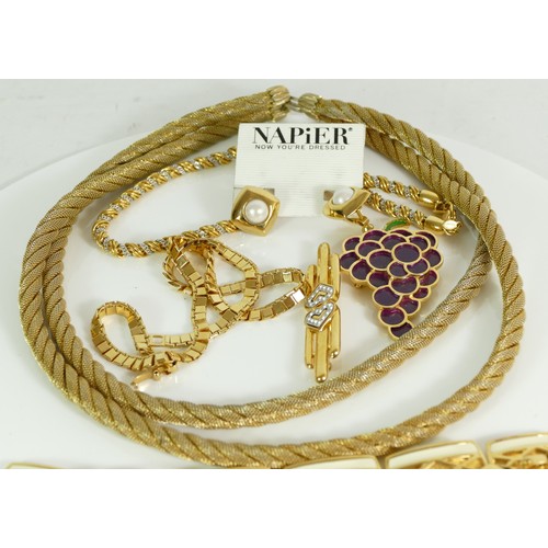 147 - A group of vintage gold plated jewellery to include Napier screw back earrings, Monet and Trifari ne... 