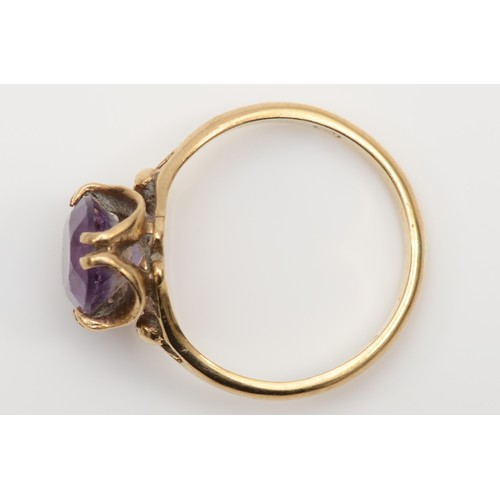 354 - A 9ct gold amethyst dress ring, size N, 2.4gm.