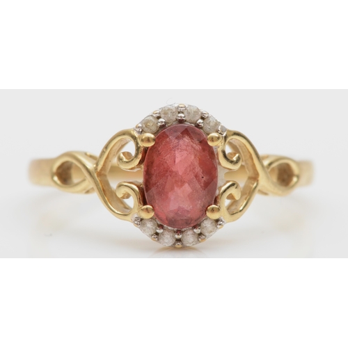 532 - A 9ct gold tourmaline and white gemstone ring, N 1/2, 2gm