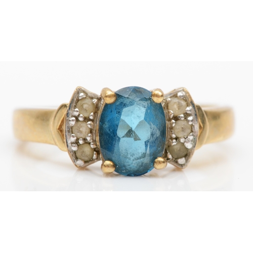 537 - A 9ct gold blue and white topaz dress ring, N, 3.5gm