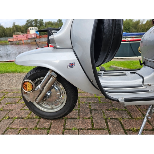 521 - 1985 Lambretta/Vijay GP200, 198cc. Registration number B249 AKN. Frame number 22/4 22 339582. Engine... 