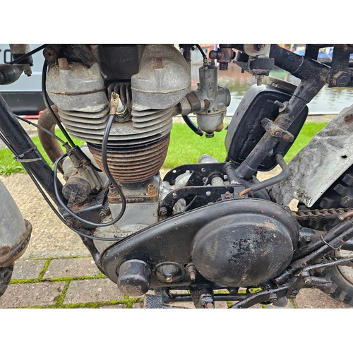 555 - 1951 AJS Model 16 trials, 350cc. Registration number OUB 704. Frame number 3030. Engine number 51/16... 