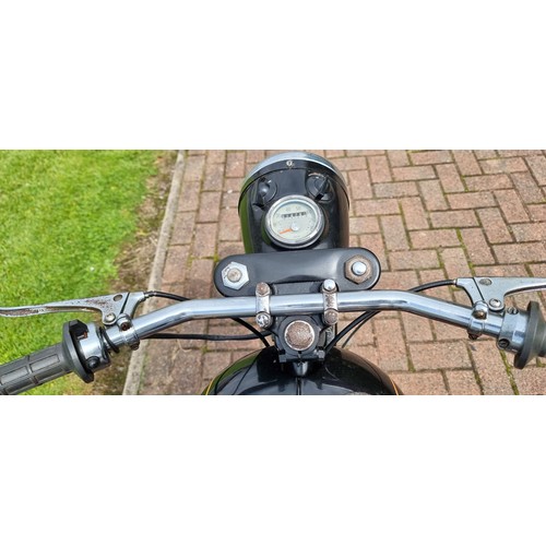 560 - 1963 BSA Bantam D7, 175cc. Registration number VGV 483. Frame number LV:O.347-483. Engine number ED7... 