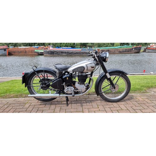 561 - 1954 BSA C11, 249cc. Registration number YNC 867A. Frame number BC11 541002. Engine number BC11 1162... 