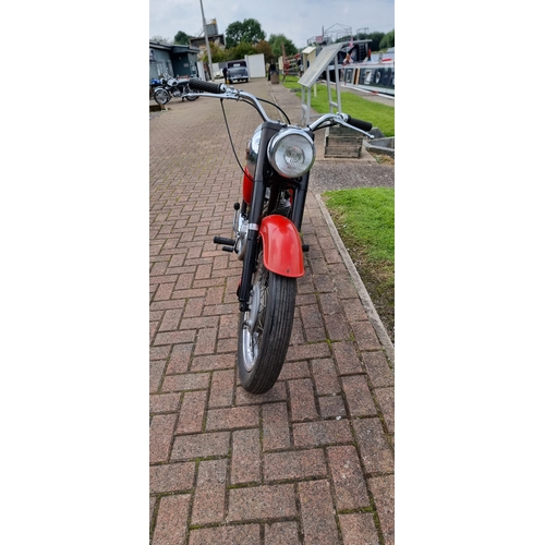 562 - 1966 BSA C15G, 250cc. Registration number LDA 2D. Frame number painted over. Engine number C15G 171.... 