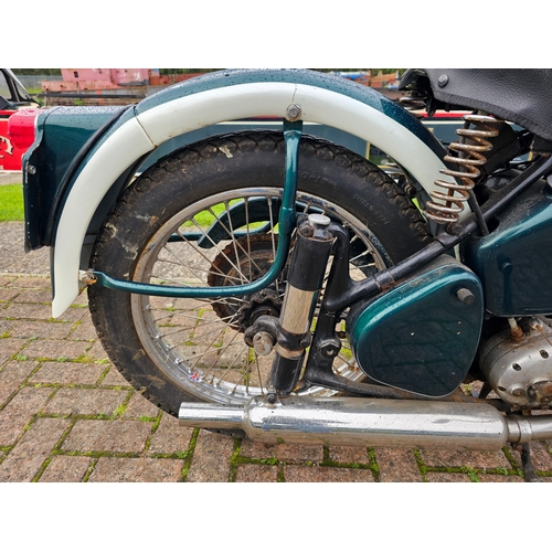 567 - 1960 BSA M33, 499cc. Registration number 971 UXS (non transferrable). Frame number BM20S 12131. Engi... 