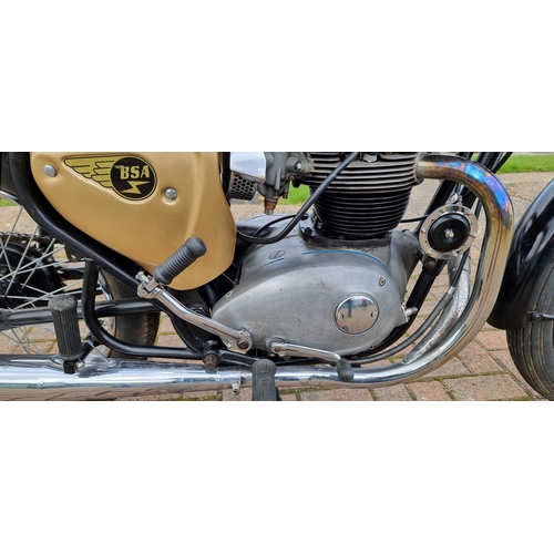 568 - 1965 BSA A65 Lightning, 649cc. Registration number KHH 399C. Frame number A50B 7233. Engine number A... 