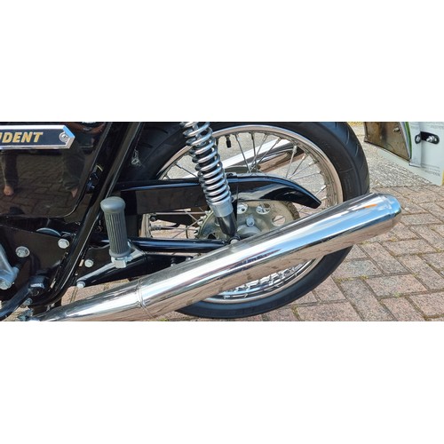 570 - 1976 Triumph T160V Trident, 736cc. Registration number OFO 413R. Frame number EK03925. Engine number... 