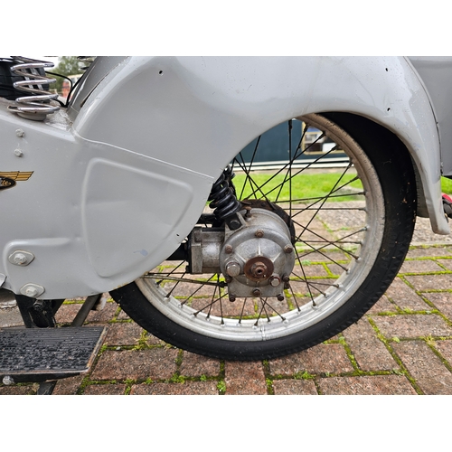 572 - 1949 Velocette LE, 149cc. Registration number 379 XUM (non transferrable). Frame number 2260. Engine... 