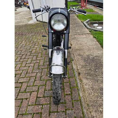 577 - 1959 Ariel Red Hunter 350cc. Registration number 284 UXL (non transferrable). Frame number CAPR 1408... 