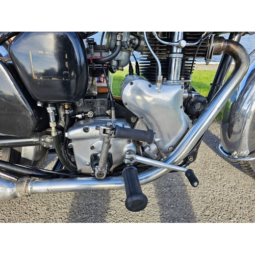 578 - 1960 Velocette Venom, 498cc. Registration number NBV 669. Frame number RS12811. Engine number VM 467... 