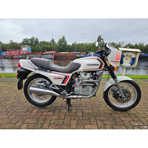 583 - 1993 Honda GL400E, 398cc. Registration number FGK 799X. Frame number NC08 1000994. Engine number GL4... 