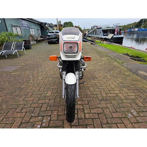 583 - 1993 Honda GL400E, 398cc. Registration number FGK 799X. Frame number NC08 1000994. Engine number GL4... 