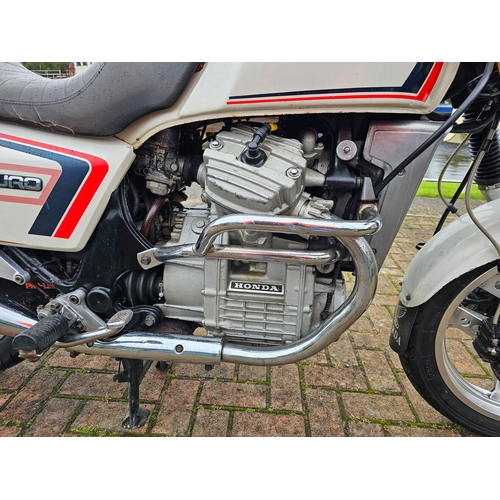 583 - 1993 Honda GL400E, 398cc. Registration number FGK 799X. Frame number NC08 1000994. Engine number GL4... 