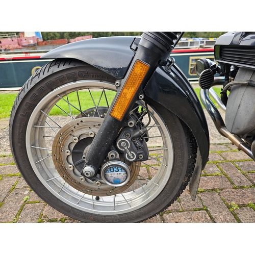 589 - 1996 BMW R100R, 980cc. Registration number N37 SPR. Frame number 0168598. Engine number 06950084.
So... 