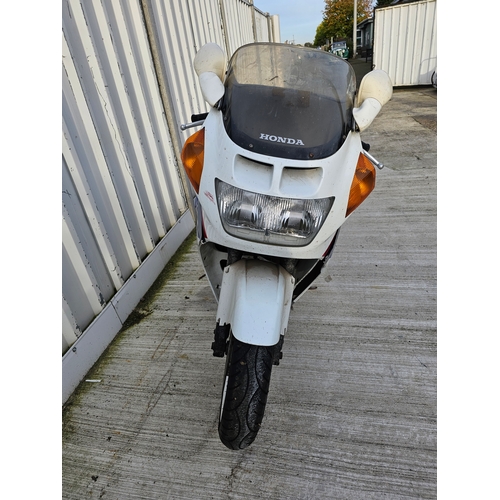 595 - 1989 Honda CBR1000F-K, 999cc. Registration number F629 RUW. Frame number SC21 2001224. Engine number... 