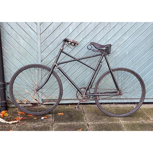 94 - A Centaur 'Feather Light' or Components Ltd Gentleman's Roadster black enamelled bicycle, c.1910, wi... 