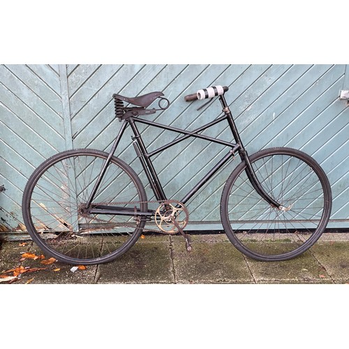 94 - A Centaur 'Feather Light' or Components Ltd Gentleman's Roadster black enamelled bicycle, c.1910, wi... 