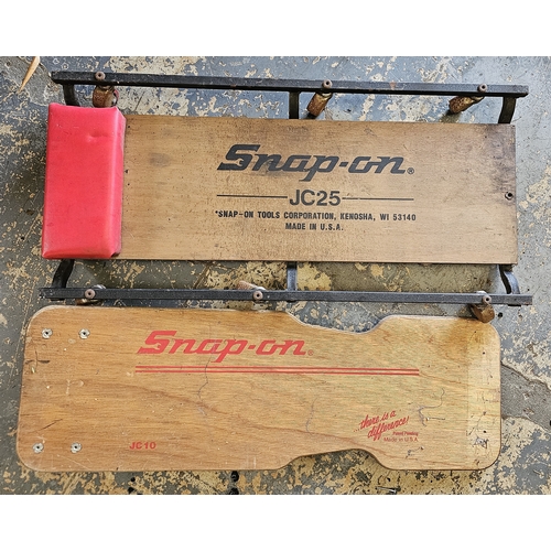 127 - A Snap On crawler, JC25 and a Snap On bench JC10 (2)