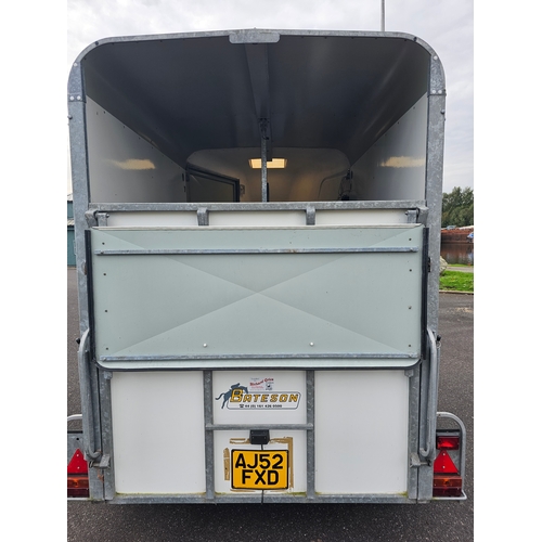 277 - A Bateson Deauville horse trailer, 2300kg weight limit, with composite floor, very little use and ba... 