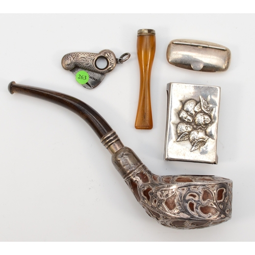 A silver and root wood pipe in the form of a Golf club, maker, Lion Passant and London marks only, c. 1900/1910, 15cm, together with a snuff box and silver match box holder.
