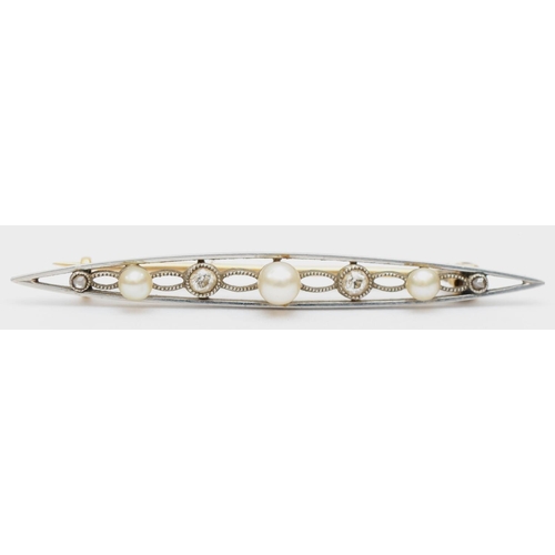 72 - An Edwardian platinum old cut diamond and pearl openwork brooch, 4.5cm, 2.7gm