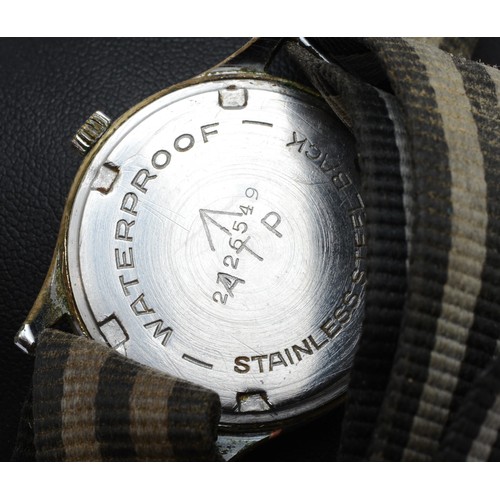 210 - A WWII British Moeris ATP (Army Trade Pattern) wristwatch, circa 1940, Swiss 15 jewel manual wind mo... 