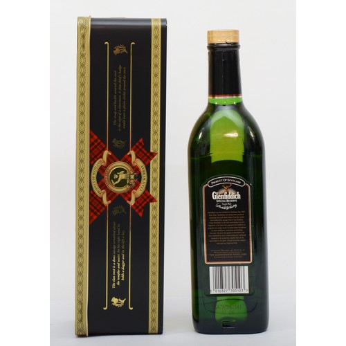 315 - A 70cl bottle of Glenfiddich Single Malt Scotch Whisky, in a presentation tin.