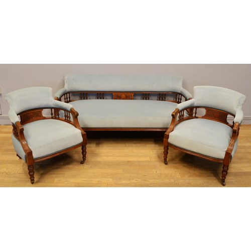 447 - A late 19th/early 20th century carved beech framed bow back three piece bedroom/parlour suite, compr... 