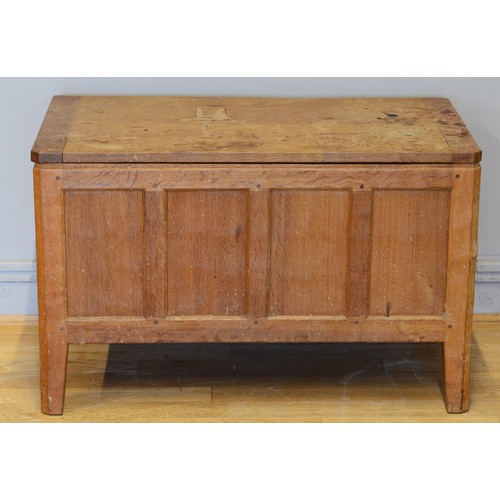 468 - Peter 'Rabbitman' Heap of Wetwang, a 20th century carved oak panelled coffer/blanket chest, with hin... 