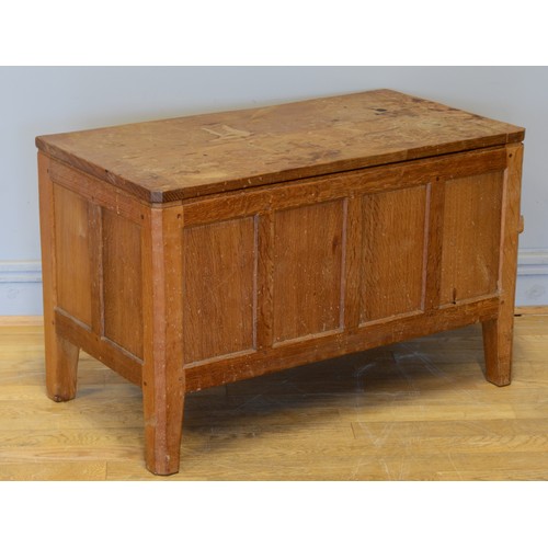 468 - Peter 'Rabbitman' Heap of Wetwang, a 20th century carved oak panelled coffer/blanket chest, with hin... 