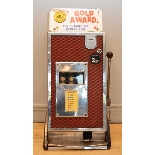 508 - A British mechanical three reel slot machine, probably 1950's, plays 2p but on free play, 84 x 40 x ... 