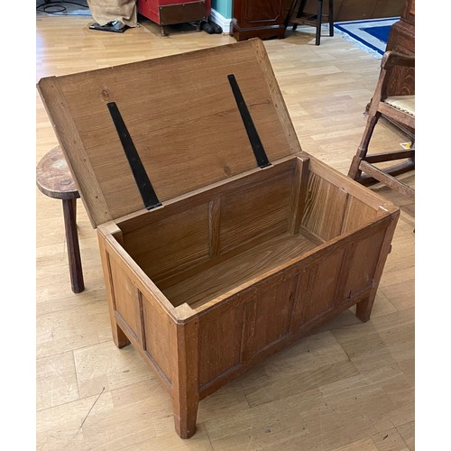 468 - Peter 'Rabbitman' Heap of Wetwang, a 20th century carved oak panelled coffer/blanket chest, with hin... 