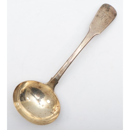 29 - A George II silver fiddle pattern gravy ladle, London 1814, 17.5cm, 54gm