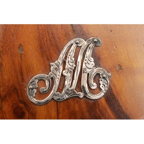 50 - A Victorian silver mounted wood visiting case, 11.5 x 7.5 x 1.5cm