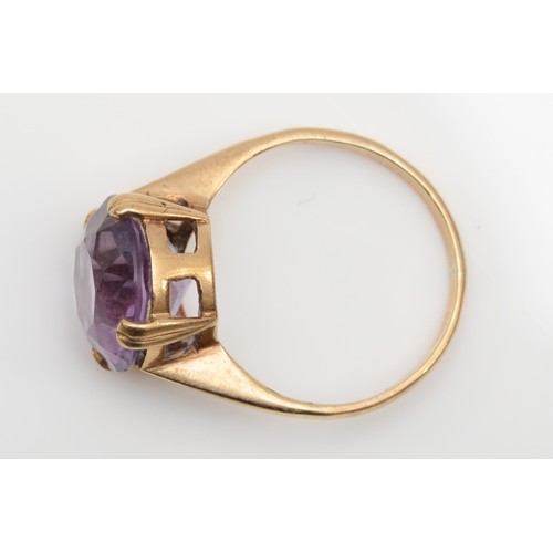 400 - A 9ct gold and amethyst dress ring, 2mm diameter, P, 3.4gm