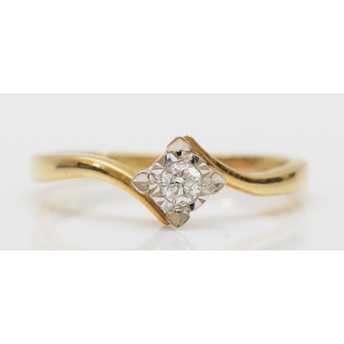 431 - A 9ct gold brilliant cut diamond single stone ring, stated weight 0.10cts, N, 2gm