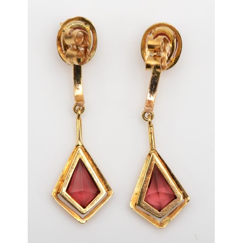 445 - A pair of 10K gold mounted garnet ear pendants, 32mm, 3.8gm