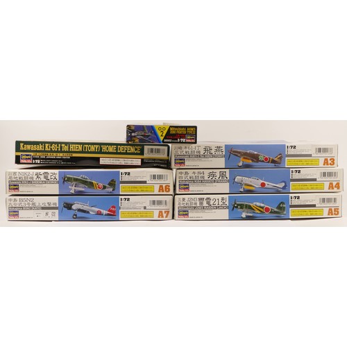 67 - Hasegawa, seven plastic 1:72 kits of aviation models, 52077, 00002, A3 00133, A4 00134, A5 00135, A6... 