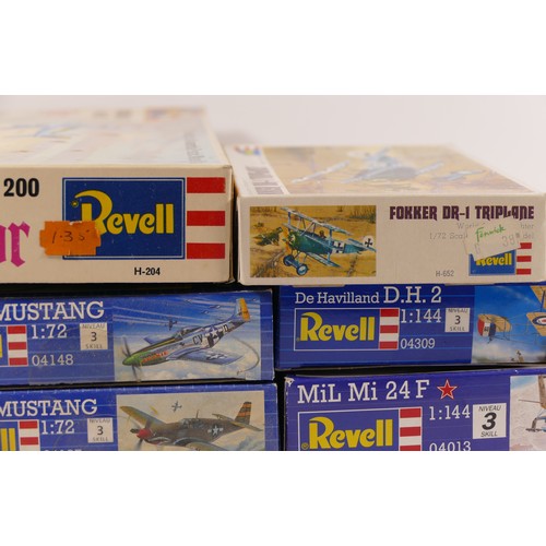 68 - Revell, Two vintage plastic 1:72 kits of aviation models, Focke-Wulf Fw 200 Condor H-204, Fokker DR-... 