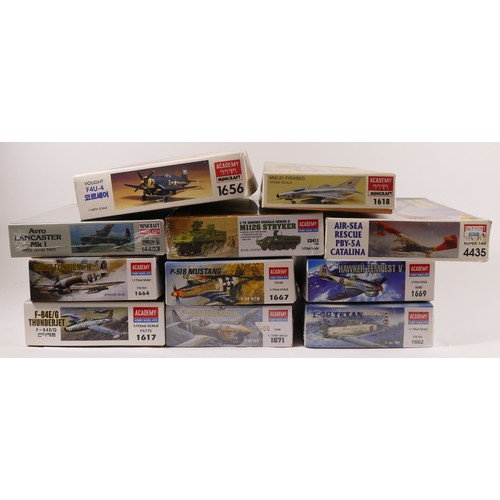 71 - Academy, six plastic 1:72 kits of aviation models, 1664, 1617, 1667, 1671, 1669, 1662, with a 13411 ... 