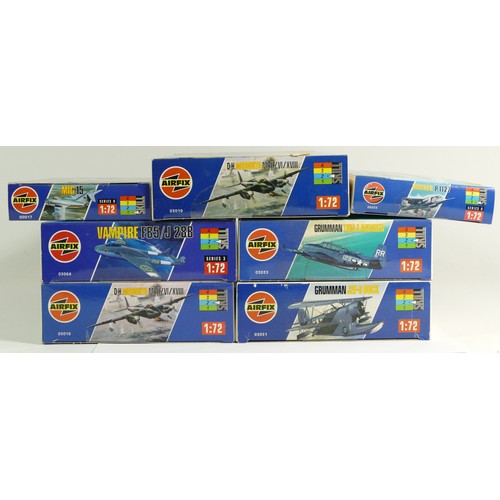 102 - Airfix, seven plastic 1:72 kits of aviation models, 03031, two 03019, 03019, 03033, 03064, 00017 and... 