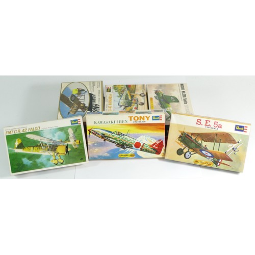 104 - Revell, nine vintage plastic 1:72 kits of aviation models, H-633, H-657, H-621, H-637, H-641, two H6... 