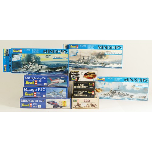 118 - Revell, four vintage plastic 1:72 kits of aviation models, H-44, two H-613, H-69, together with thre... 