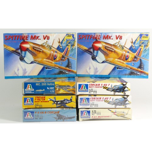 148 - Italeri, eight plastic 1:72 kits of aviation models, two 001, 090, two 048, 062, 044, and 1227.