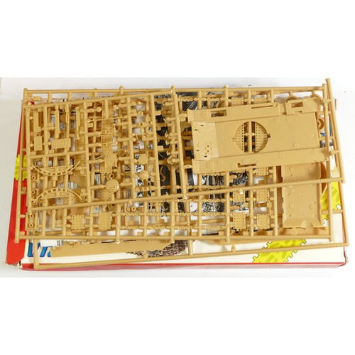 156 - A group of model kits to include a ESCI 1:48 F86E Sabre, 4039, and other branded examples.