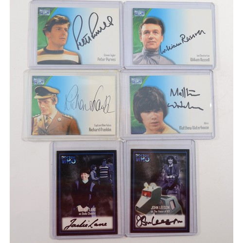 237 - A mixed collection of 6x autograph cards to include signatures from Doctor Who, Harry Potter, and Ar... 