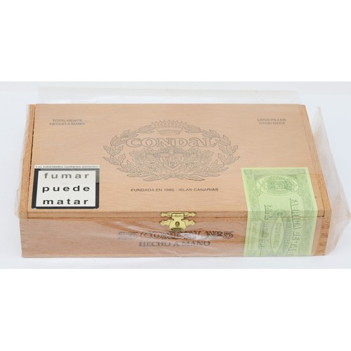 342 - Condal No5; opened box of twenty five cigars, manufactured by Cotabex in the Dominican Republic unde... 