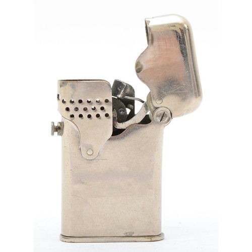 378 - Thorens, a vintage petrol lighter, BRIT. PAT JANUARY 29.1920, No 137.508, with wind guard, 6cm.